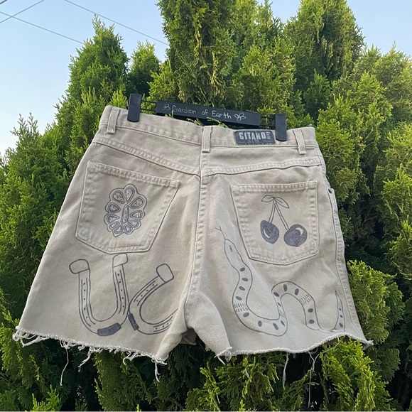 Traditional art vintage shorts - Picture 8 of 8